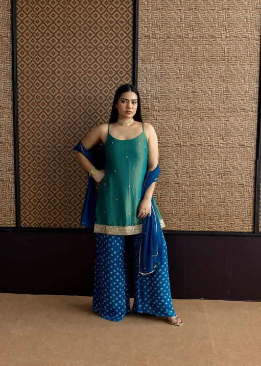 Gajra Kurta Set