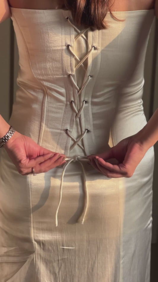 Tara ivory lace skirt set